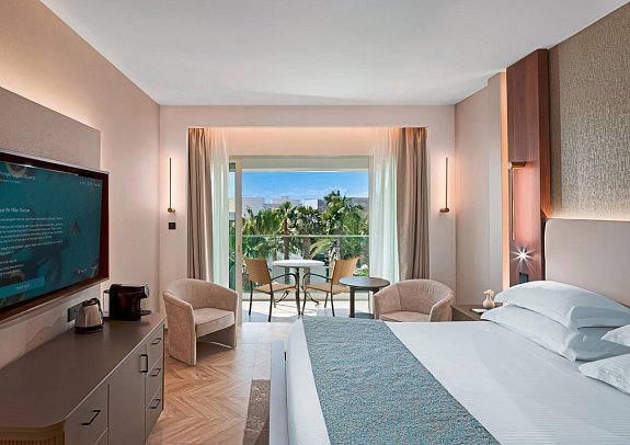 Olympic Lagoon Resort Paphos - Wohnbeispiel Doppelzimmer Superior seitl. Meerblick (Zimmercodierung DSN)