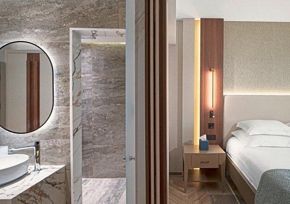 Olympic Lagoon Resort Paphos - Wohnbeispiel Doppelzimmer Superior (Zimmercodierungen DSN & DSM)