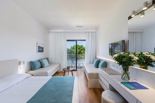 Louis Phaethon Beach - Wohnbeispiel Familienzimmer Landblick (Zimmercodierung FBL)