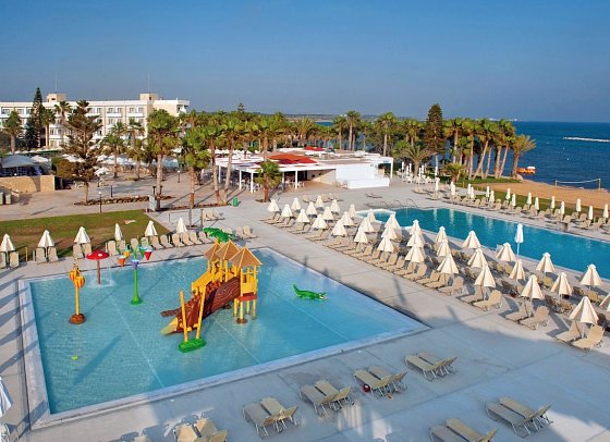 Louis Phaethon Beach