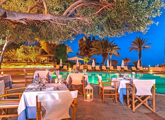 Constantinou Bros Athena Royal Beach