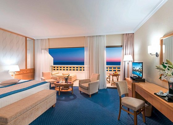 Constantinou Bros Athena Royal Beach - Wohnbeispiel Juniorsuite/Suite (Zimmercodierungen JBL, JBM & W1M)