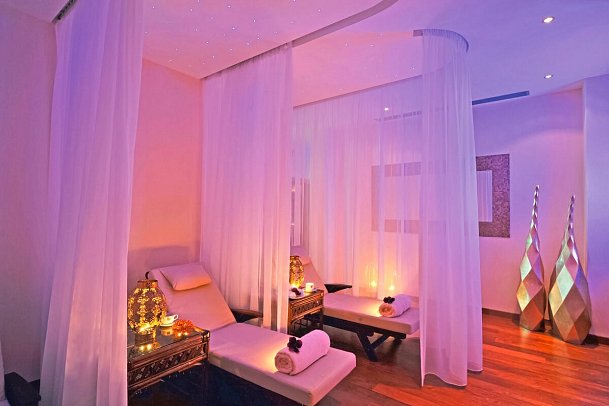 Constantinou Bros Athena Royal Beach