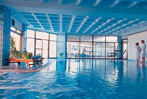 Constantinou Bros Athena Royal Beach