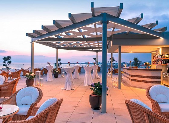 Constantinou Bros Athena Royal Beach
