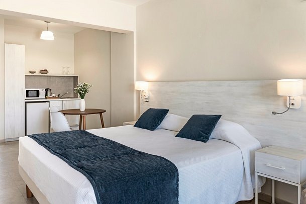 Louis Paphos Breeze - Wohnbeispiel Studio Superior (Zimmercodierungen SSP, SSL & SSM)