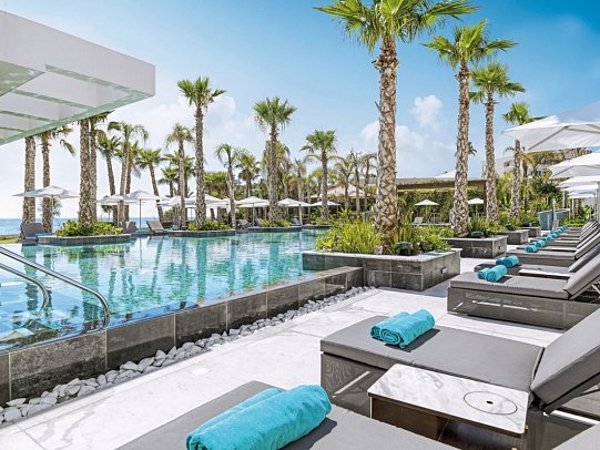 Amavi MadeForTwo Hotels