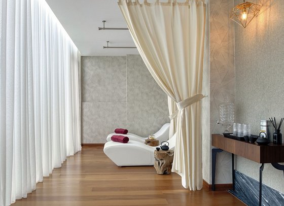Amavi MadeForTwo Hotels