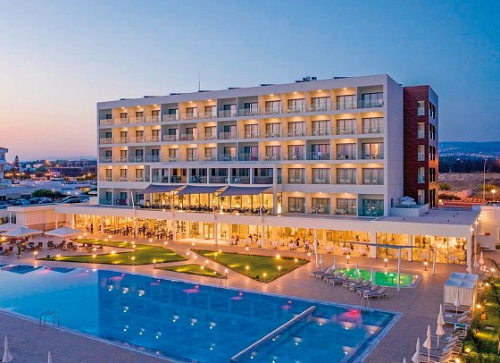 The Ivi Mare - Designed for adults by Louis Hotels