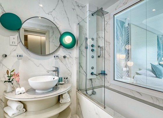 The Ivi Mare - Designed for adults by Louis Hotels