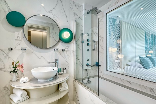 The Ivi Mare - Designed for adults by Louis Hotels