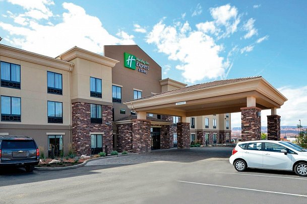 Holiday Inn Express & Suites Page, an IHG Hotel