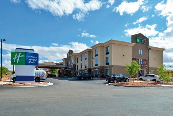 Holiday Inn Express & Suites Page, an IHG Hotel