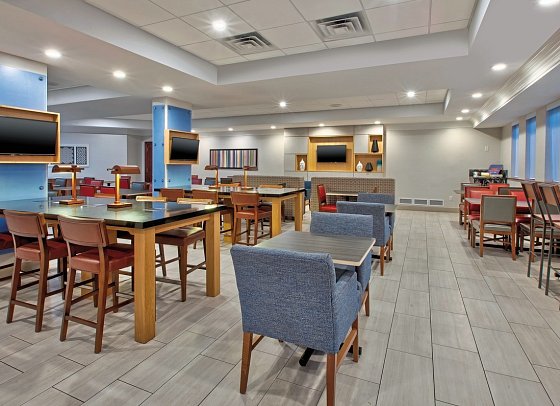 Holiday Inn Express Philadelphia-Midtown