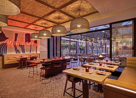 Grand Hyatt Scottsdale Resort - Restaurant Tiki Taka