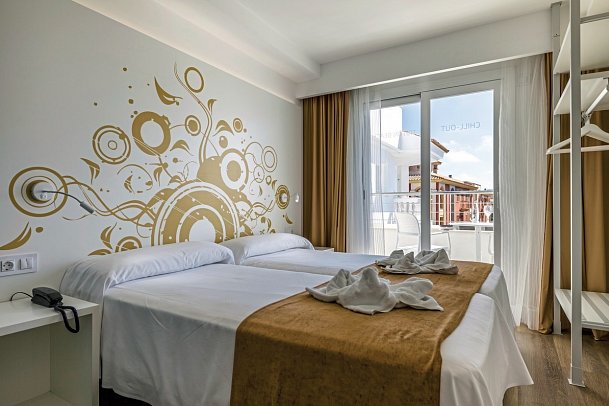 Welikehotel Triton Beach - Wohnbeispiel Doppelzimmer Superior mit Balkon (Zimmercodierung DS1)