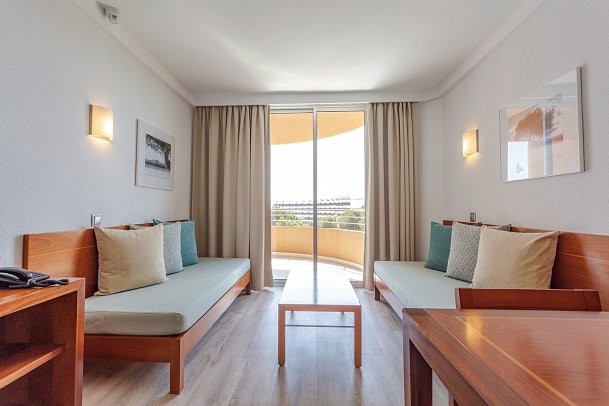 Marins Beach Club - Wohnbeispiel Suite (Zimmercodierungen WB1 & WB3)