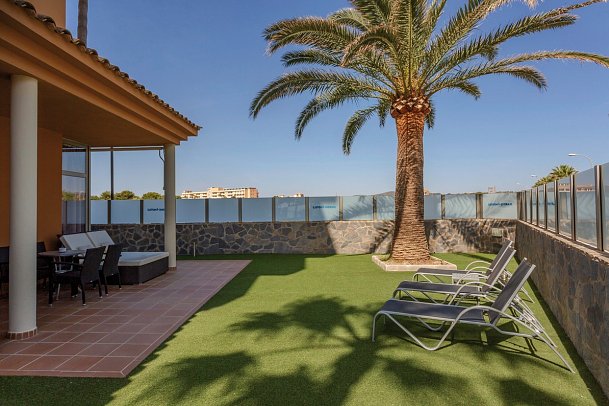 Marins Beach Club - Wohnbeispiel Suite Erdgeschoss mit Terrasse (Zimmercodierung WB2)