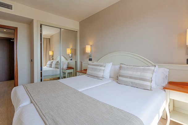 Marins Beach Club - Wohnbeispiel Penthouse seitlicher Meerblick (Zimmercodierung WTN)