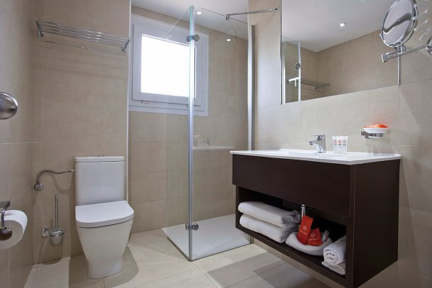 HYB Eurocalas - Beispiel Bad (Zimmercodierungen DP1, DB1, DB2, DBN, AP1, AB1, AB2, AM1, ABN, ABM, FB1, FB2 & FBM)