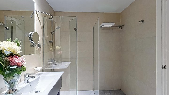 HYB Eurocalas - Beispiel Bad (Zimmercodierungen AP1, AB1, AB2, ABN, ABM & AM1)