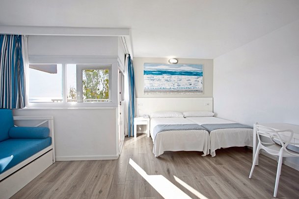 HYB Eurocalas - Wohnbeispiel Familienzimmer (Zimmercodierungen FB1, FB2 & FBM)