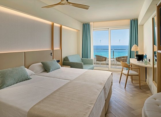 Hipotels Don Juan - Wohnbeispiel Doppelzimmer Select Meerblick (Zimmercodierungen DNM & DC1)