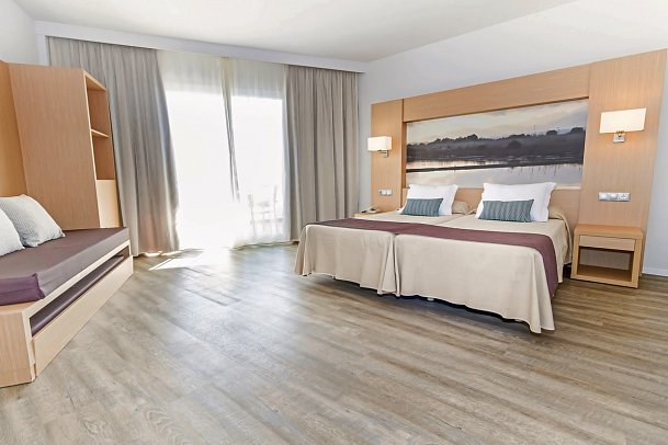 Eix Lagotel Holiday Resort - Wohnbeispiel Familienzimmer (Zimmercodierungen FB1 & FB2)