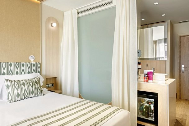 Barceló Illetas Albatros - Wohnbeispiel Doppelzimmer Superior mit Terrasse (Zimmercodierung DS1)