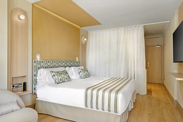 Barceló Illetas Albatros - Wohnbeispiel Doppelzimmer Superior mit Terrasse (Zimmercodierung DS1)