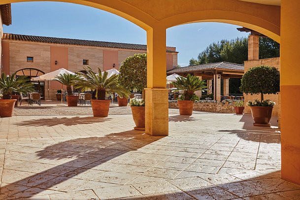 Pula Suites Boutique Resort