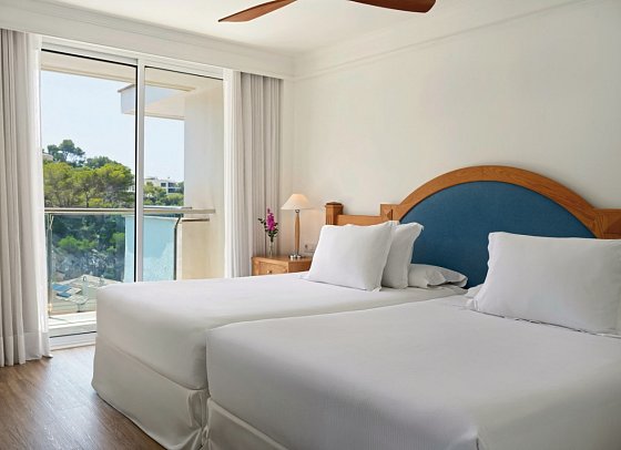 H10 Blue Mar - Wohnbeispiel Juniorsuite seitl. Meerblick (Zimmercodierung JBN)