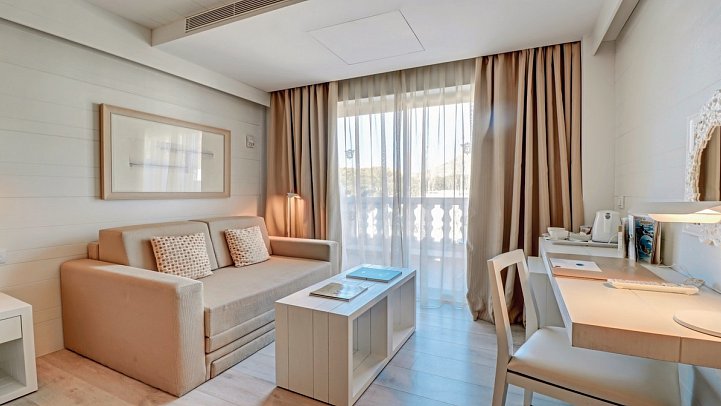 Hoposa Illa d'Or - Wohnbeispiel Doppelzimmer seitl. Meerblick