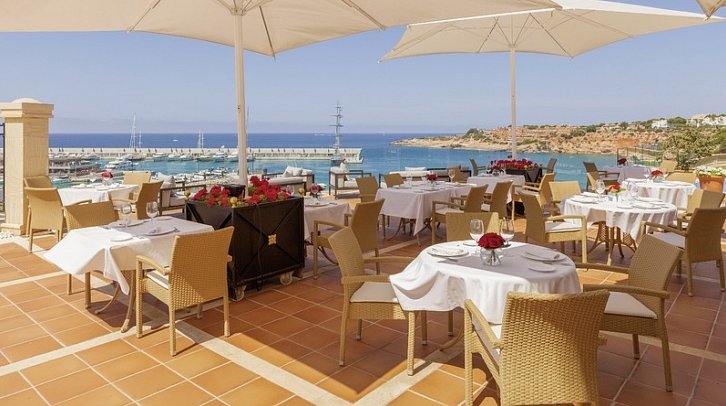 Pure Salt Port Adriano - Hauptrestaurant