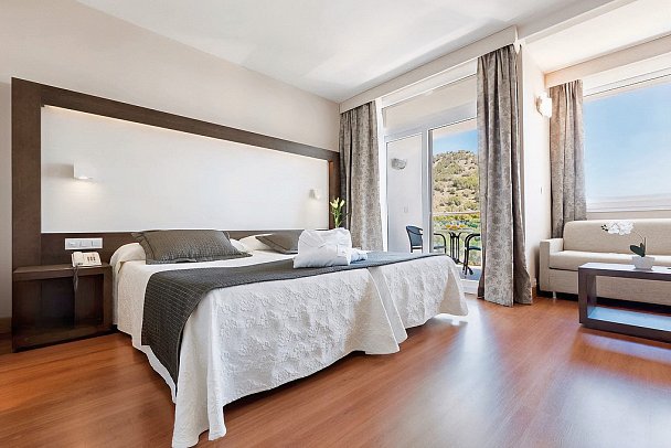 Hipotels Eurotel Punta Rotja - Wohnbeispiel Doppelzimmer Select seitl. Meerblick (Zimmercodierung DNN)