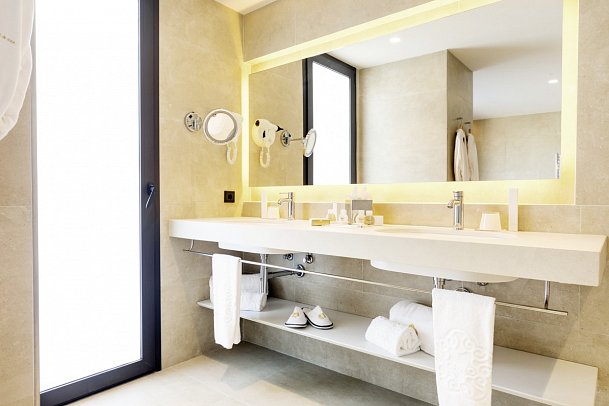 GPRO Valparaíso Palace & Spa - Wohnbeispiel Doppelzimmer Landblick (Zimmercodierung DBL)