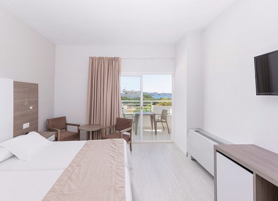 Mar Hotels Paguera & Spa - Wohnbeispiel Dreibettzimmer (Zimmercodierung TB1)