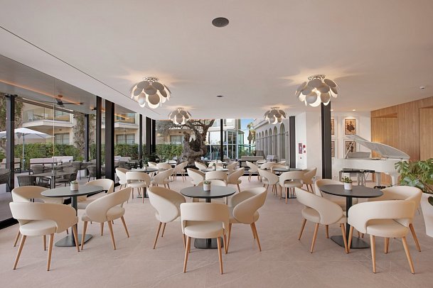 VIVA Golf Adults Only 18+