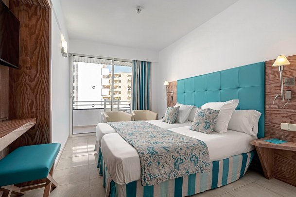 Alua Gran Camp de Mar - Wohnbeispiel Doppelzimmer Meerblick (Zimmercodierung DBM)