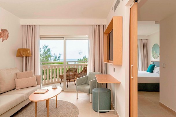 Iberostar Selection Albufera Playa - Wohnbeispiel Suite Meerblick (Zimmercodierungen W1M & W2M)
