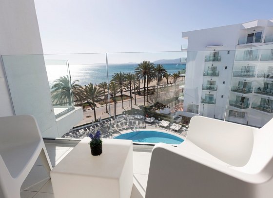 HM Tropical - Wohnbeispiel Doppelzimmer seitl. Meerblick (Zimmercodierungen D1N, D2N & DCN)