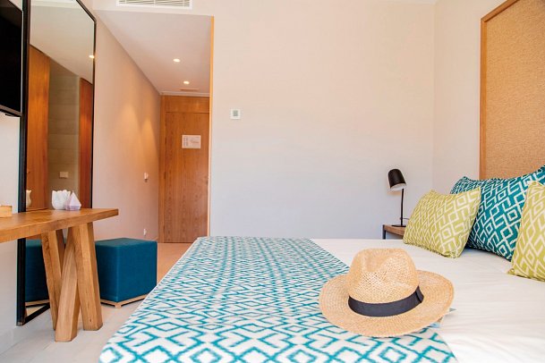 Pure Salt Port de Sóller - Wohnbeispiel Doppelzimmer Tramuntanablick (Zimmercodierungen D1B & D2B)