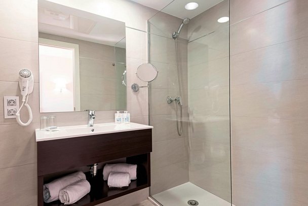 Garden Saladina - Beispiel Bad (Zimmercodierungen DP1, DB1, DMG, DS1 & DM1)