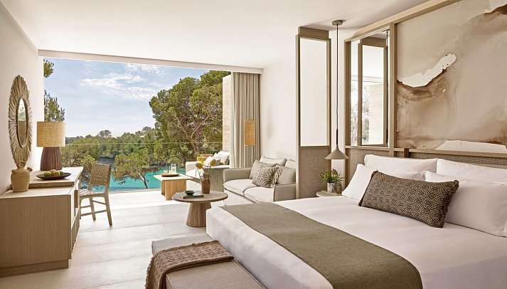 Ikos Porto Petro - Deluxe Junior Suite Partial Sea View (Zimmercodierung JDN)