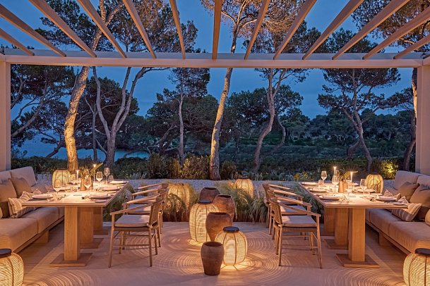 Ikos Porto Petro - Seasons