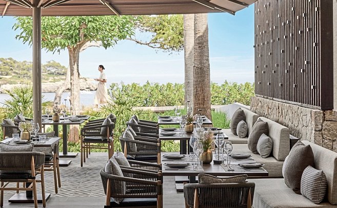 IKOS Porto Petro