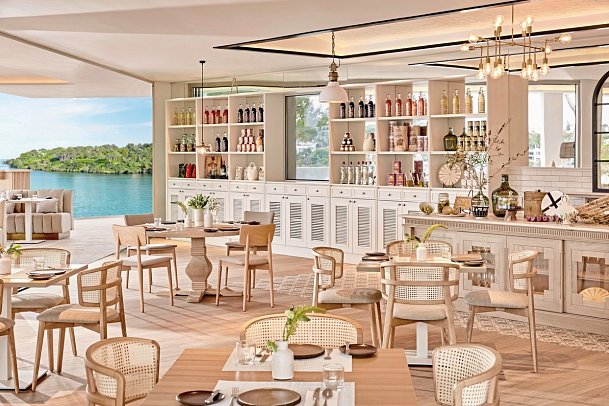 IKOS Porto Petro - Restaurant Oliva