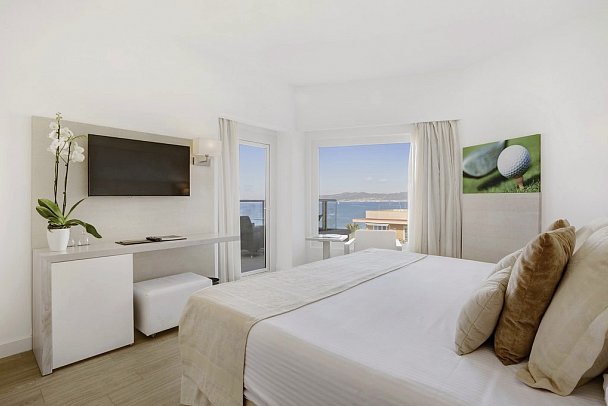 Pure Salt Garonda - Wohnbeispiel Doppelzimmer seitl. Meerblick (Zimmercodierungen D1N & D2N)