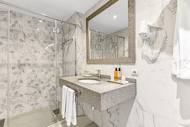 Rural Hoposa Costa D'Or - Wohnbeispiel Doppelzimmer Meerblick (Zimmercodierung DBM)