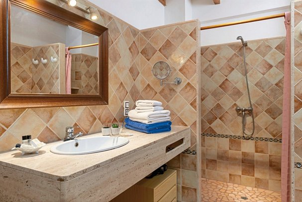 Finca Can Canals & Spa - Beispiel Bad (Zimmercodierung JB1)